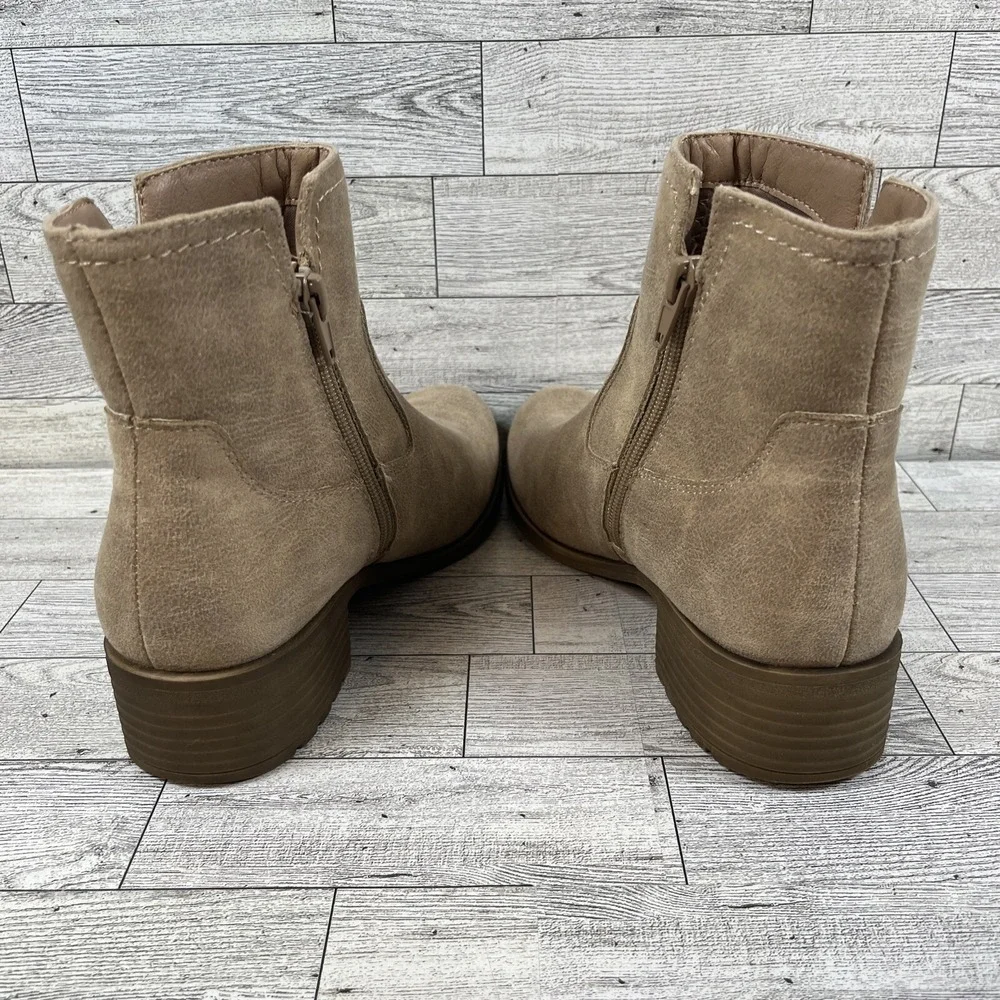 Frye And Co. Estreley Sand Stacked‎ Heel Booties Women Size 7M